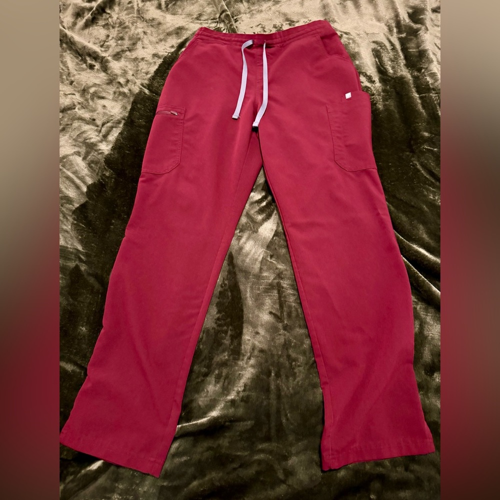 Figs Yola skinny scrub pants, medium
